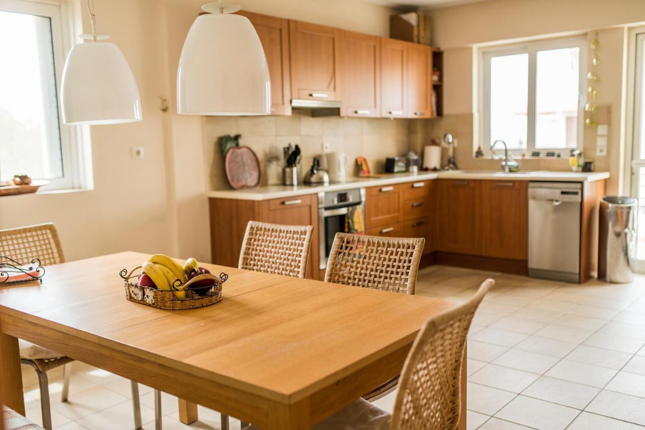 אתונה Family Getaway, Spacious And Luxurious, Sea View, Terrace, Next To Voula Beach, 20Min From Center מראה חיצוני תמונה
